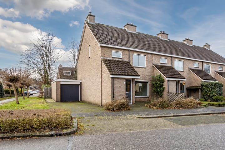 Hoekwoning Kruiskamplaan 76 in Eibergen