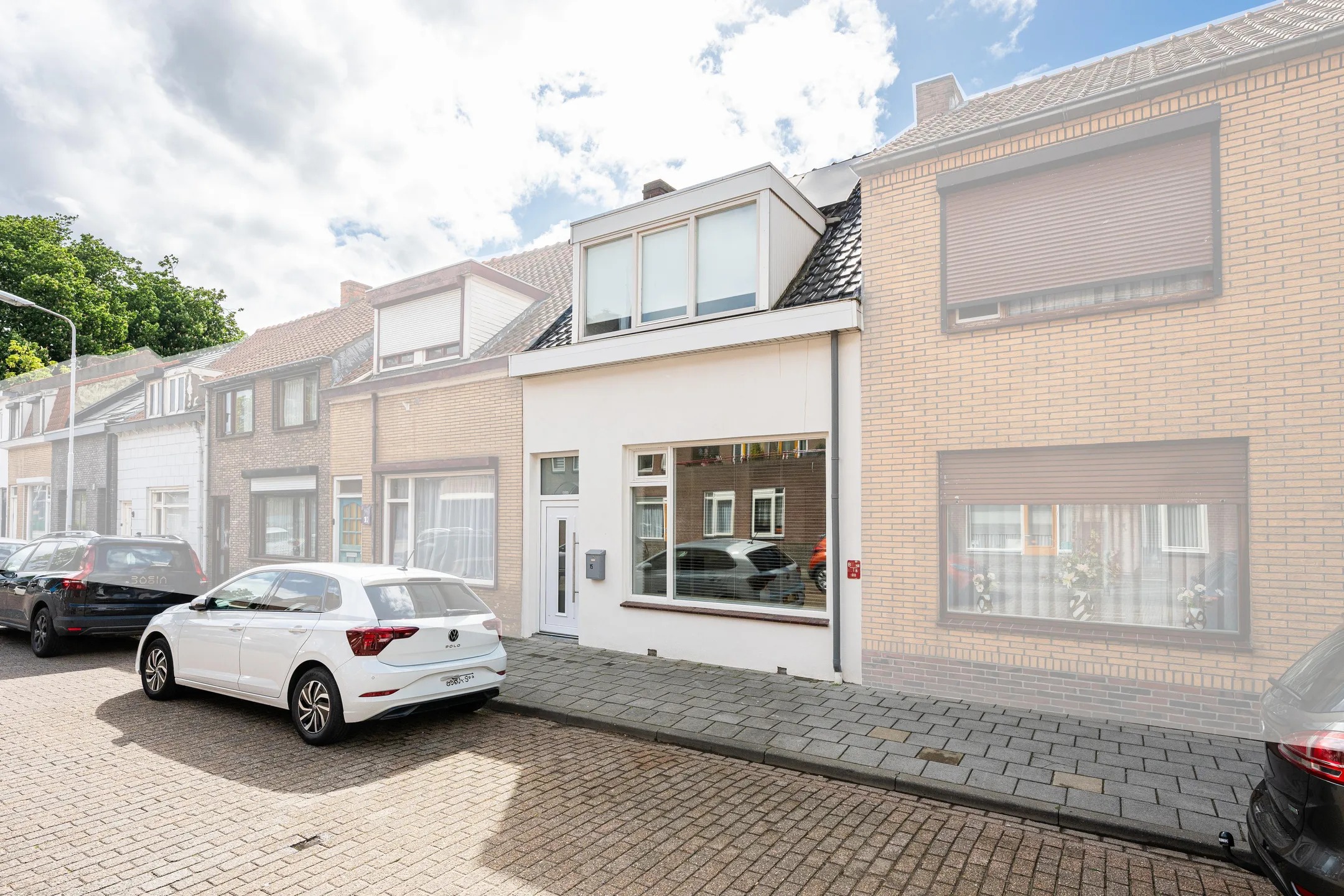 Tussenwoning Kloosterlaan 15 in Sas van Gent
