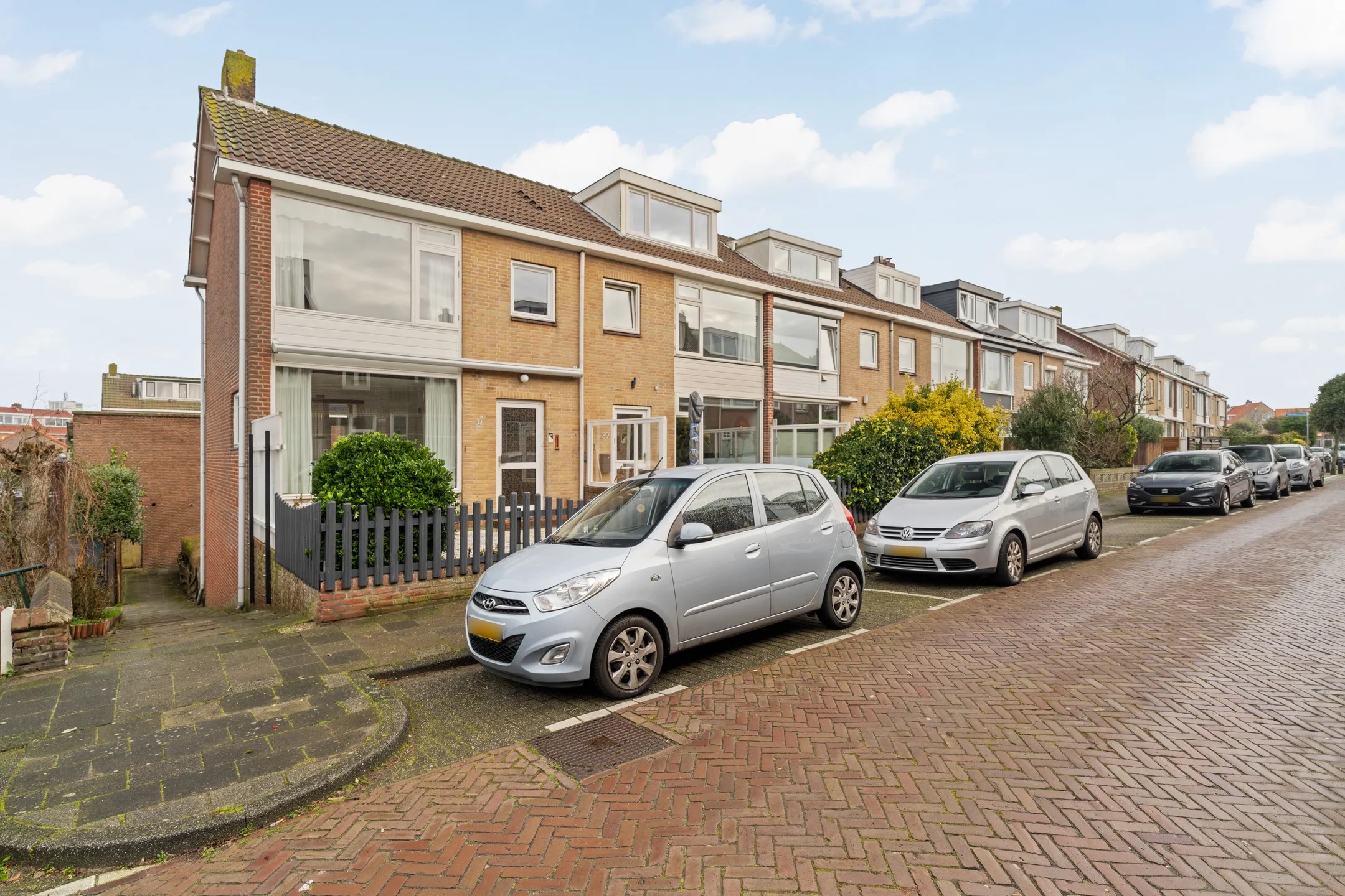 Hoekwoning de Ruyterstraat 37 Noordwijk