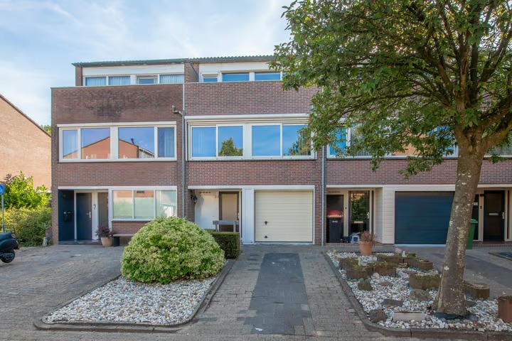 Tussenwoning (split-level woning) Schout 23 in Hoorn