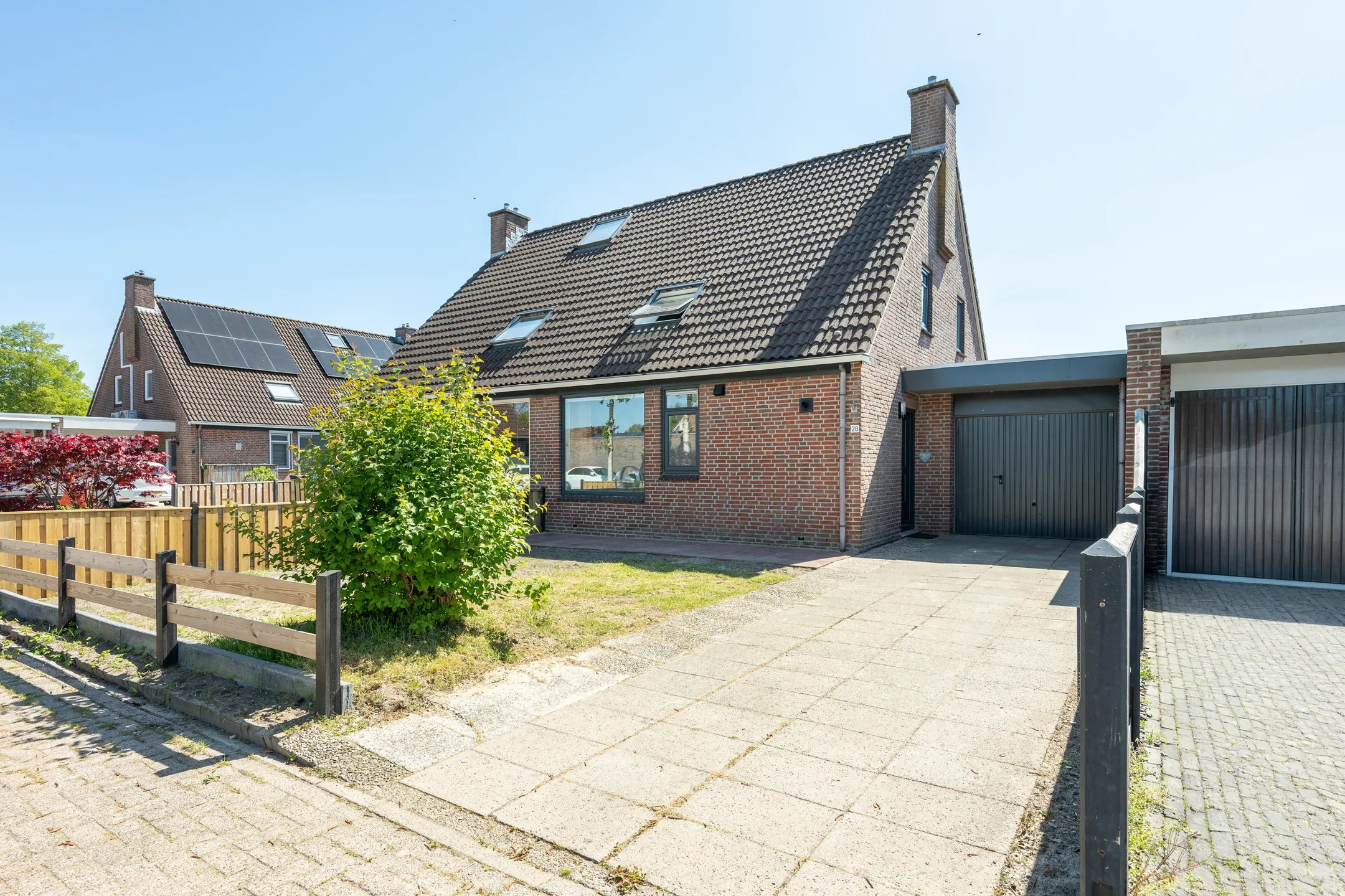 2-onder-1-kapwoning Torenvalk 28 in Emmen