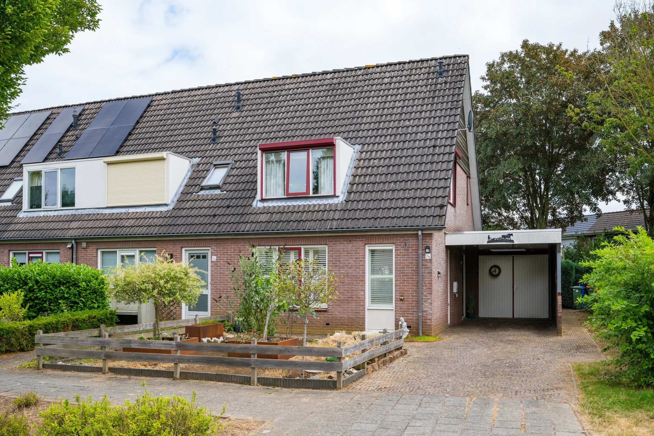 Hoekwoning Bosmanslaan 74 in Dinxperlo