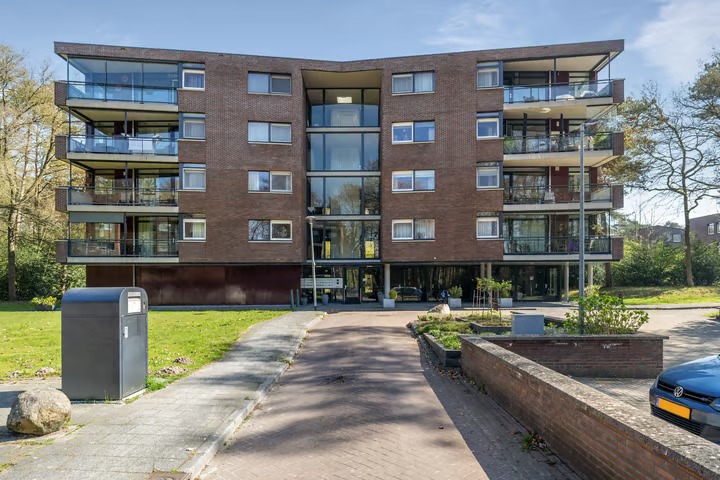 Portiekflat Valtherlaan 215 in Emmen