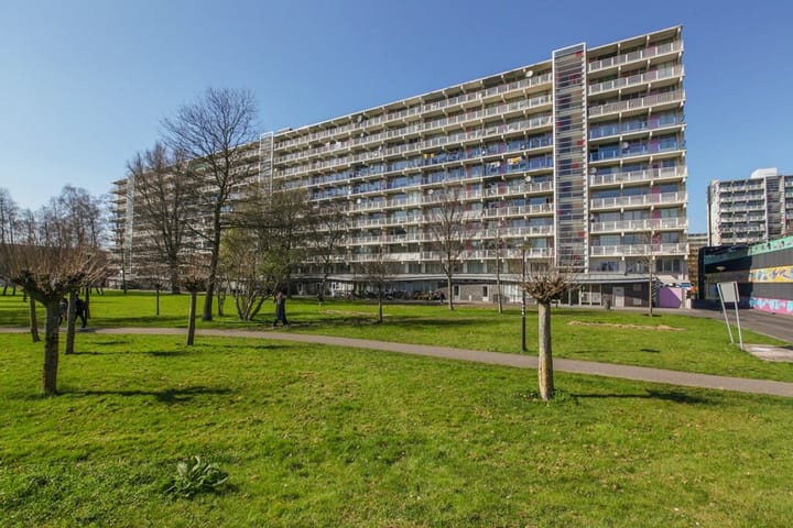 Galerijflat Hogevecht 75 in Amsterdam