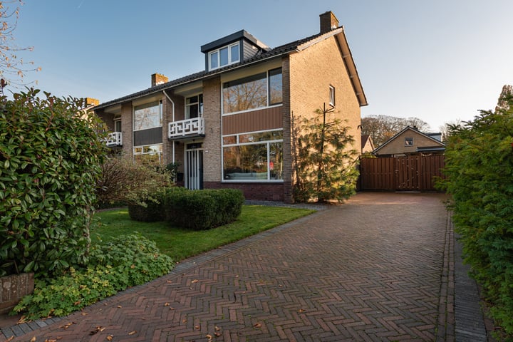 Eengezinswoning, 2-onder-1-kapwoning Drakenburgerweg 111 Baarn