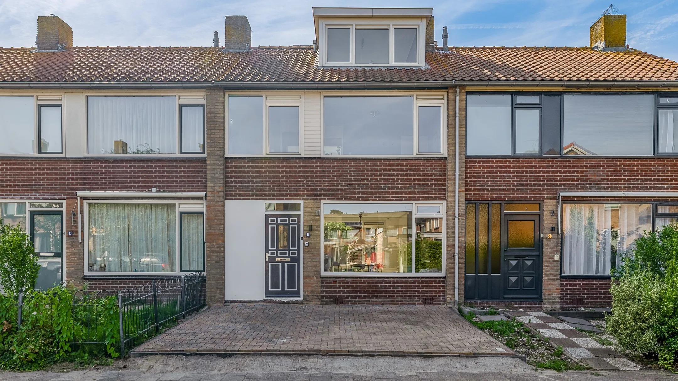 Tussenwoning Dorpsstraat 11 in Zegveld
