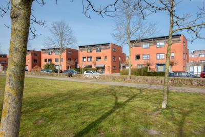 Eengezinswoning, halfvrijstaande woning Spireaveld 11 in Den Haag