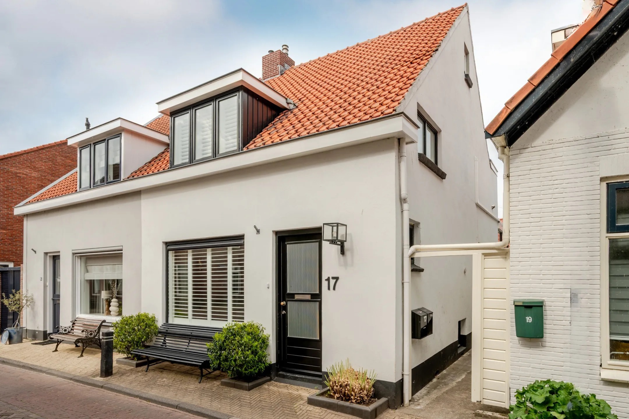 2-onder-1-kapwoning Keizerstraat 17 in Harderwijk