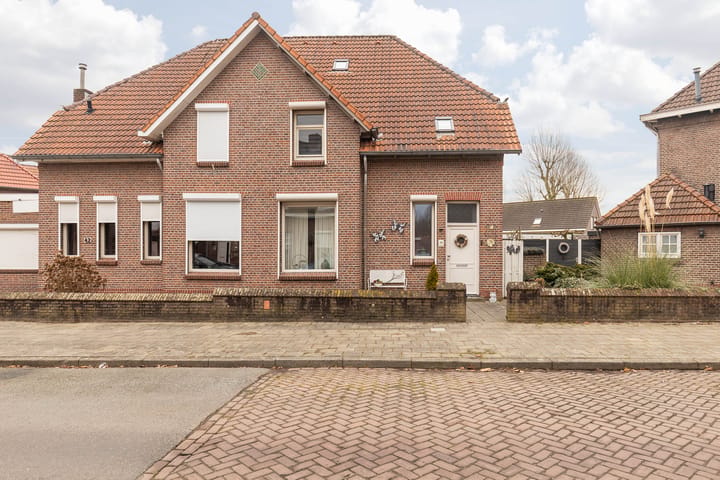 2-onder-1-kapwoning Treebeekstraat 40 Brunssum
