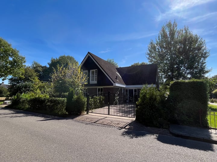 Villa, vrijstaande woning Hoofdweg 29 Finsterwolde