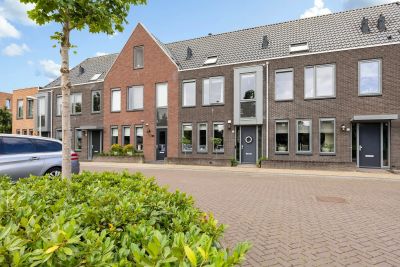 Tussenwoning Hollands Hoenlaan 65 in Barneveld
