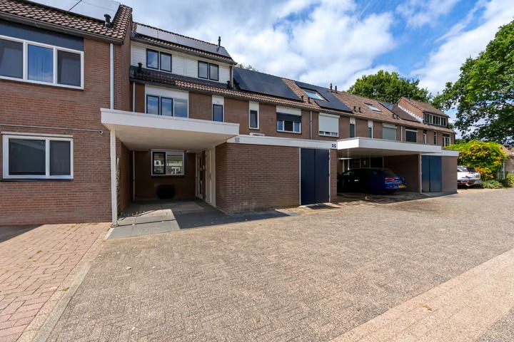 Tussenwoning Zwanenveld 23 in Huissen