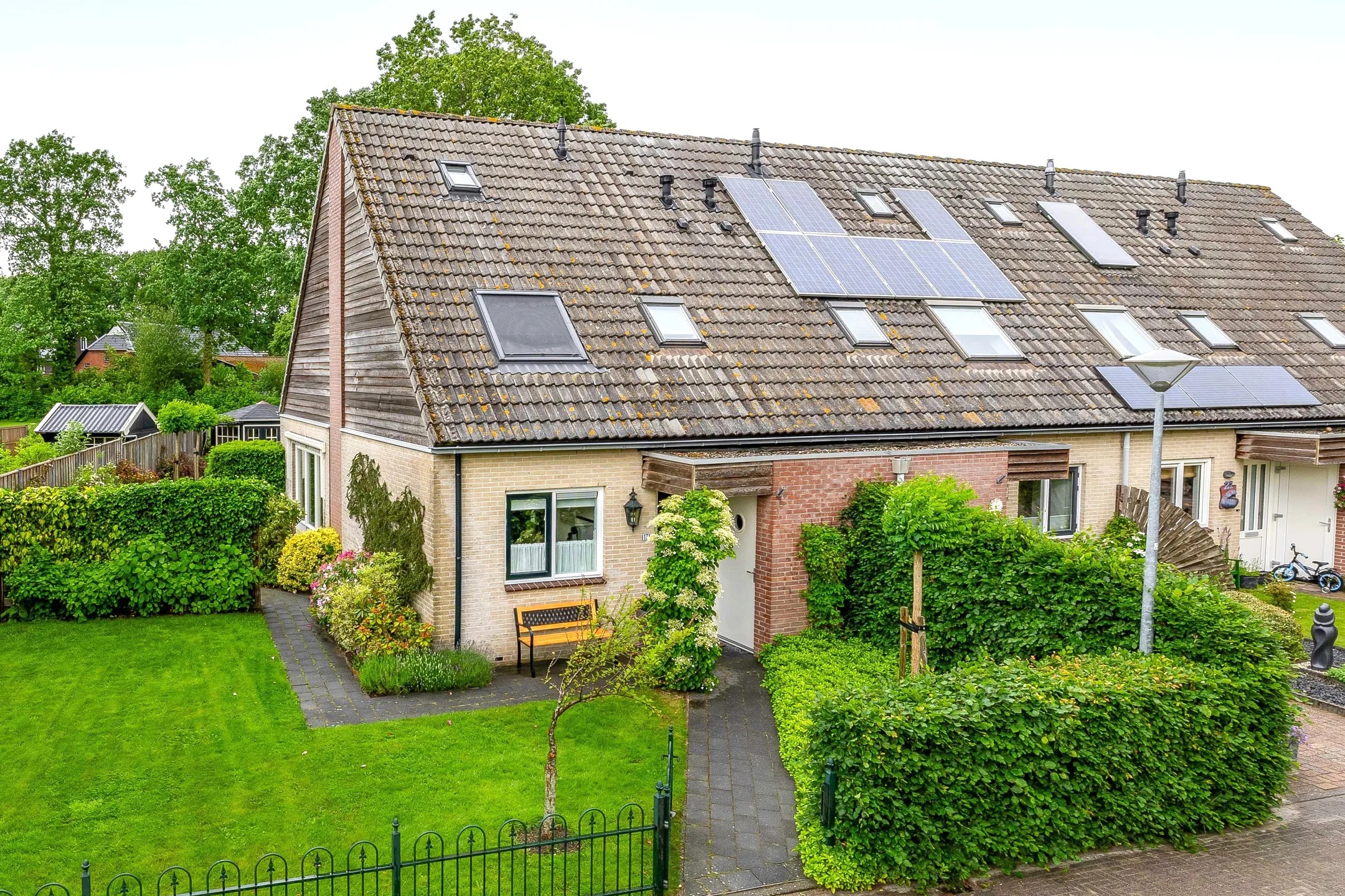 Hoekwoning Hanebijtershoek 17 in Gieten