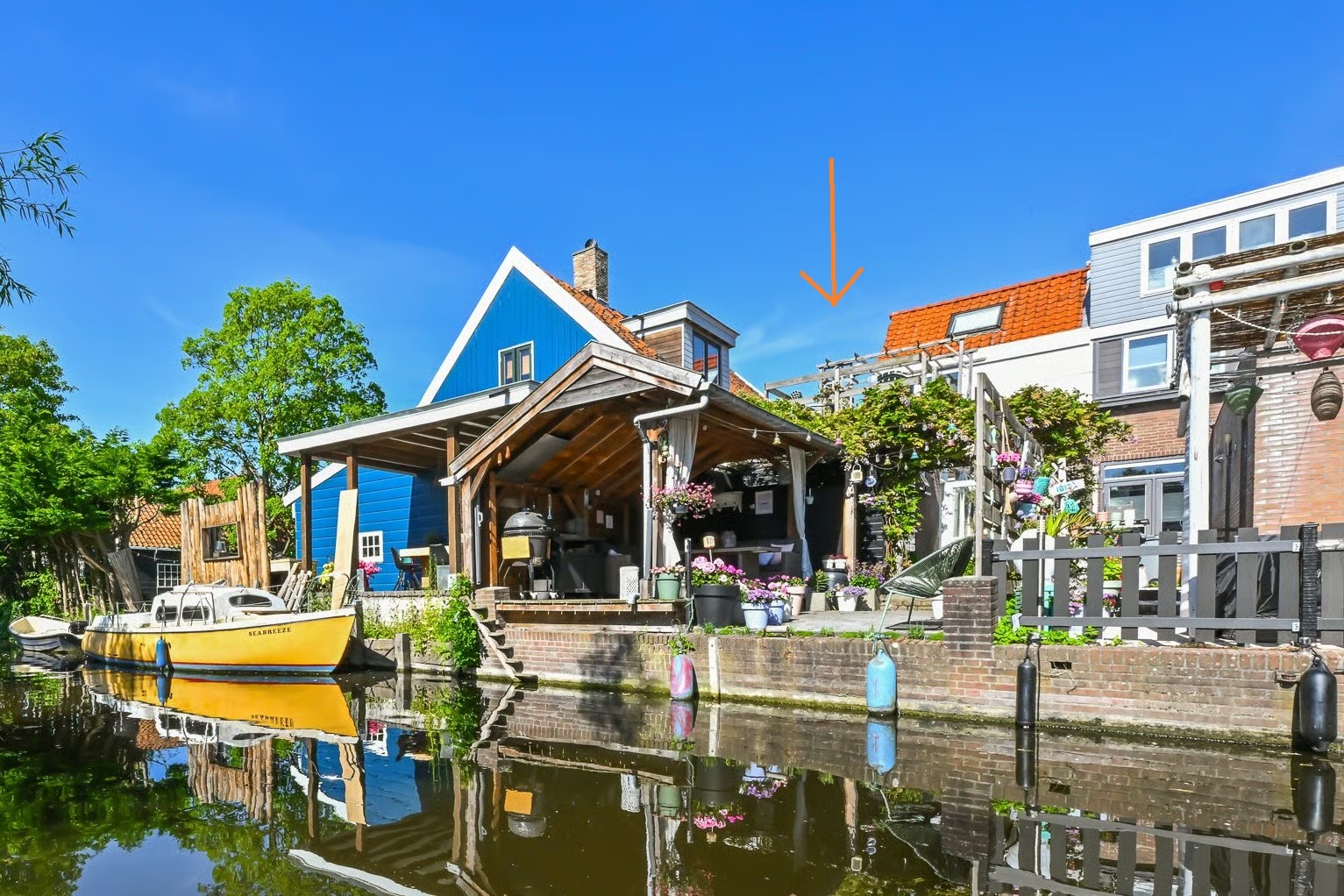 Hoekwoning Hanenpad 54 in Zaandam