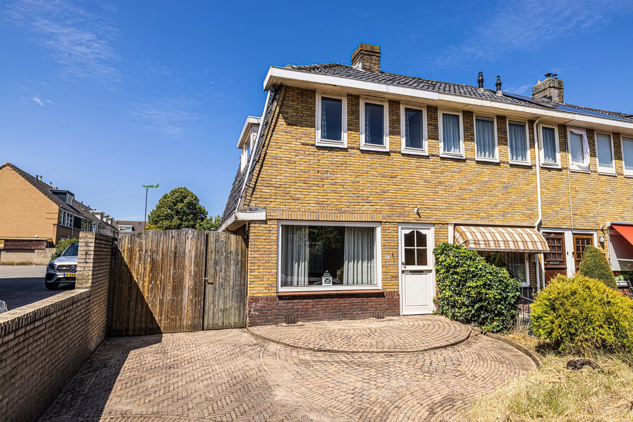 Hoekwoning Prinses Marijkestraat 21 in Hillegom