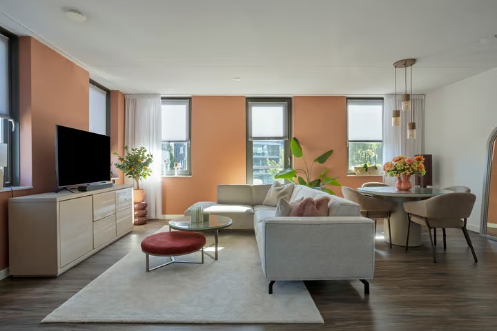 Bovenwoning Leliestraat 1 b in Roelofarendsveen