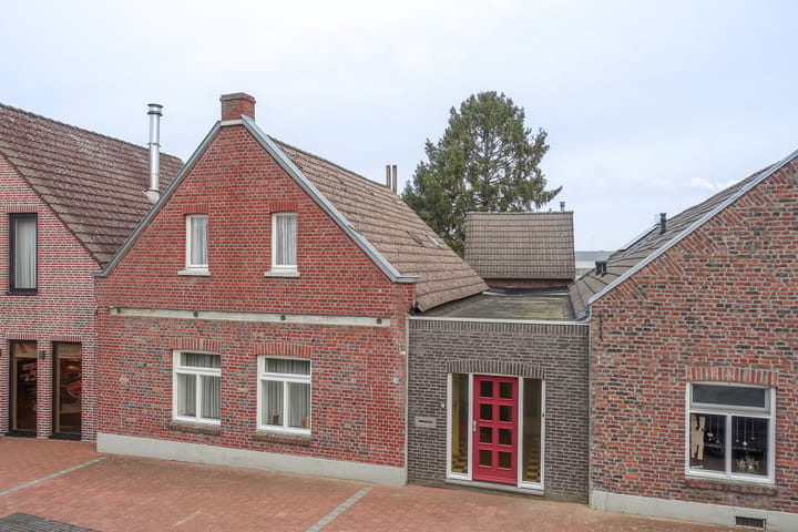 Geschakelde woning Hoofdstraat 29 in Maasbracht