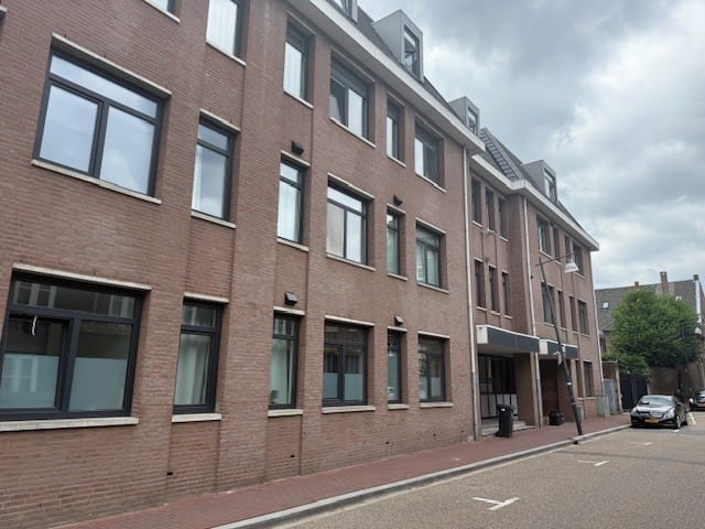Portiekflat (appartement) Bethlehemstraat 64 in Roermond