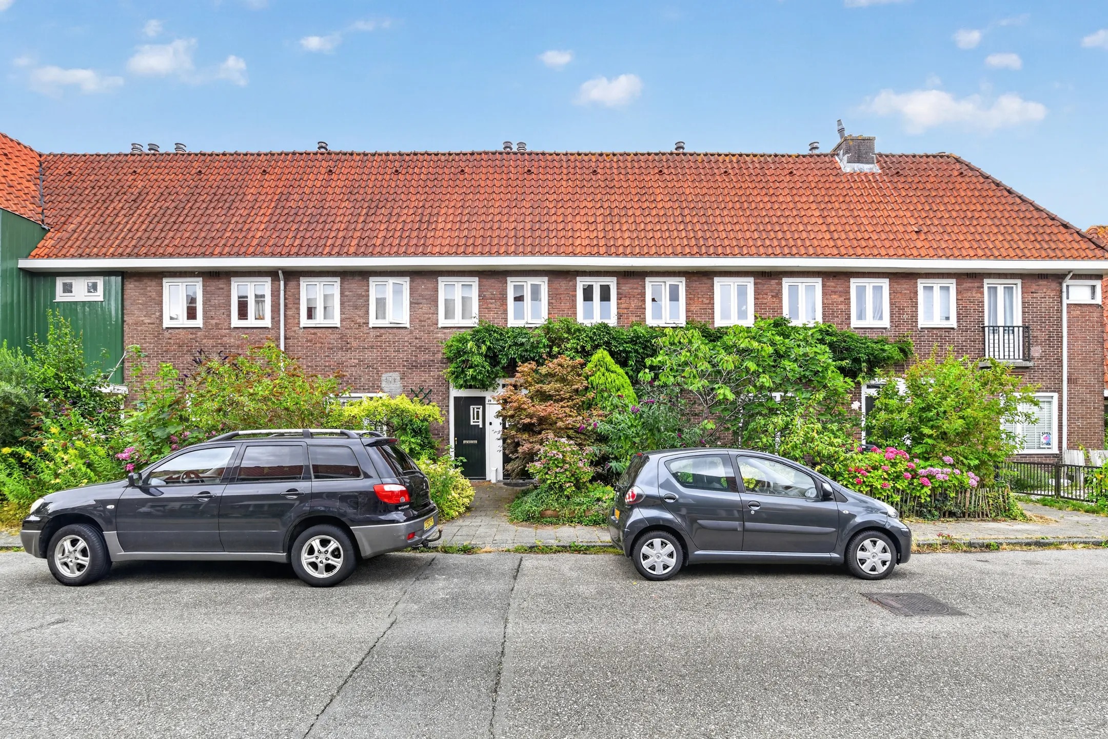 Tussenwoning Hensbroekerstraat 24 in Amsterdam