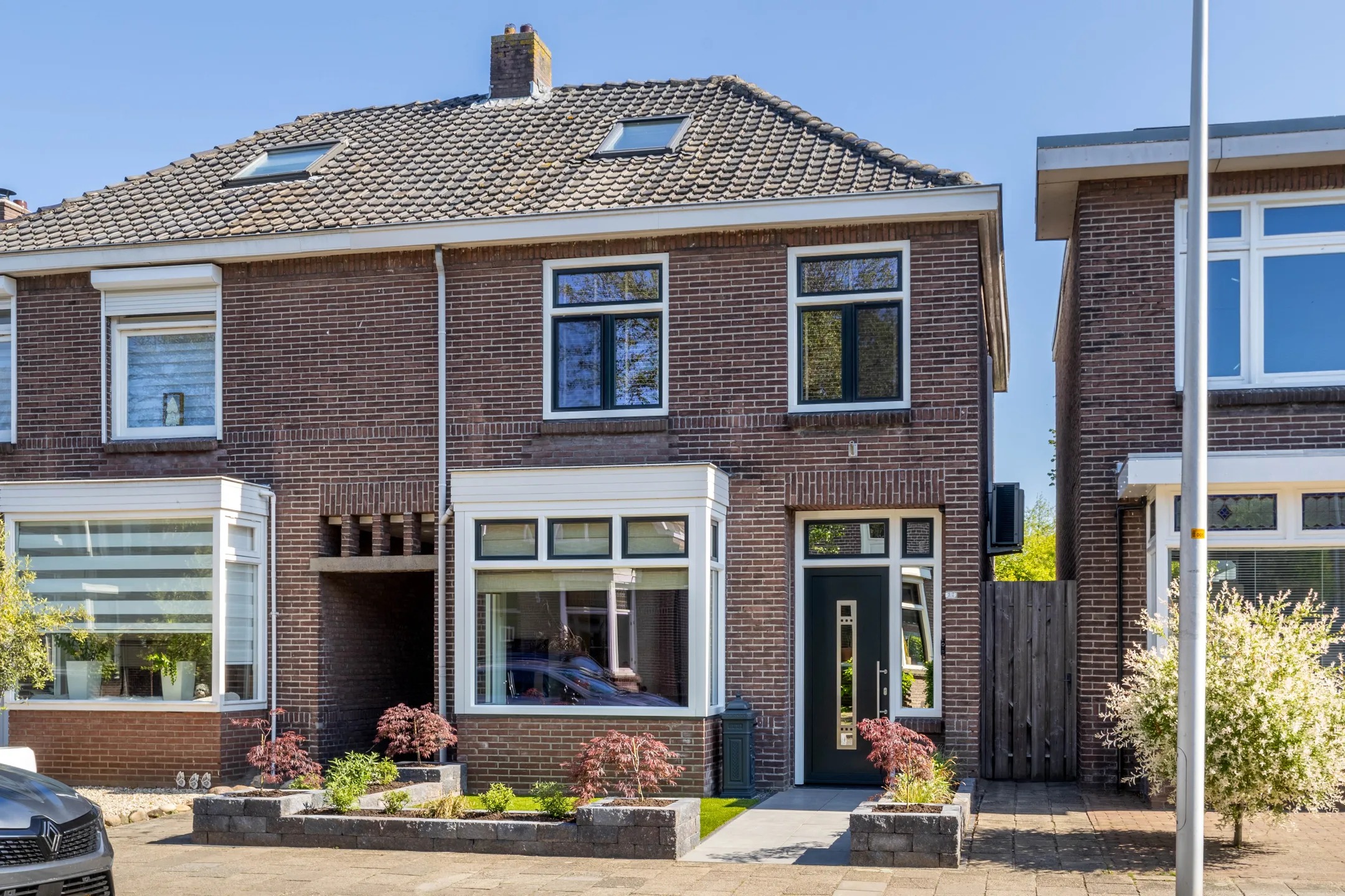 2-onder-1-kapwoning Rozenstraat 22 in Almelo