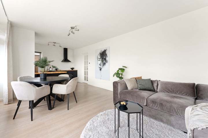 Bovenwoning Dorpsdijk 64 A Rhoon