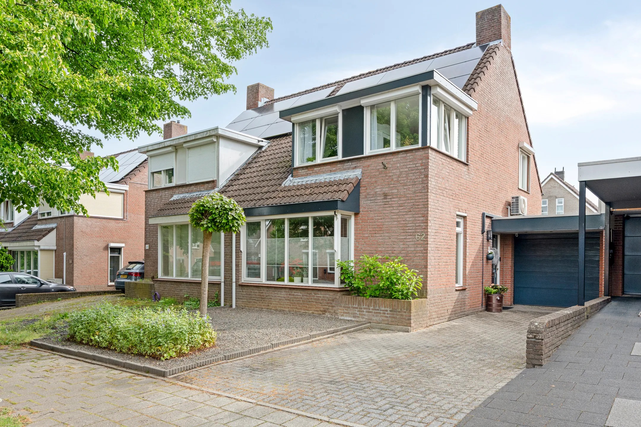 Geschakelde 2-onder-1-kapwoning Straatsburglaan 62 in Sittard