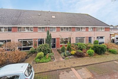 Eengezinswoning, tussenwoning Winterkoning 7 in Soest
