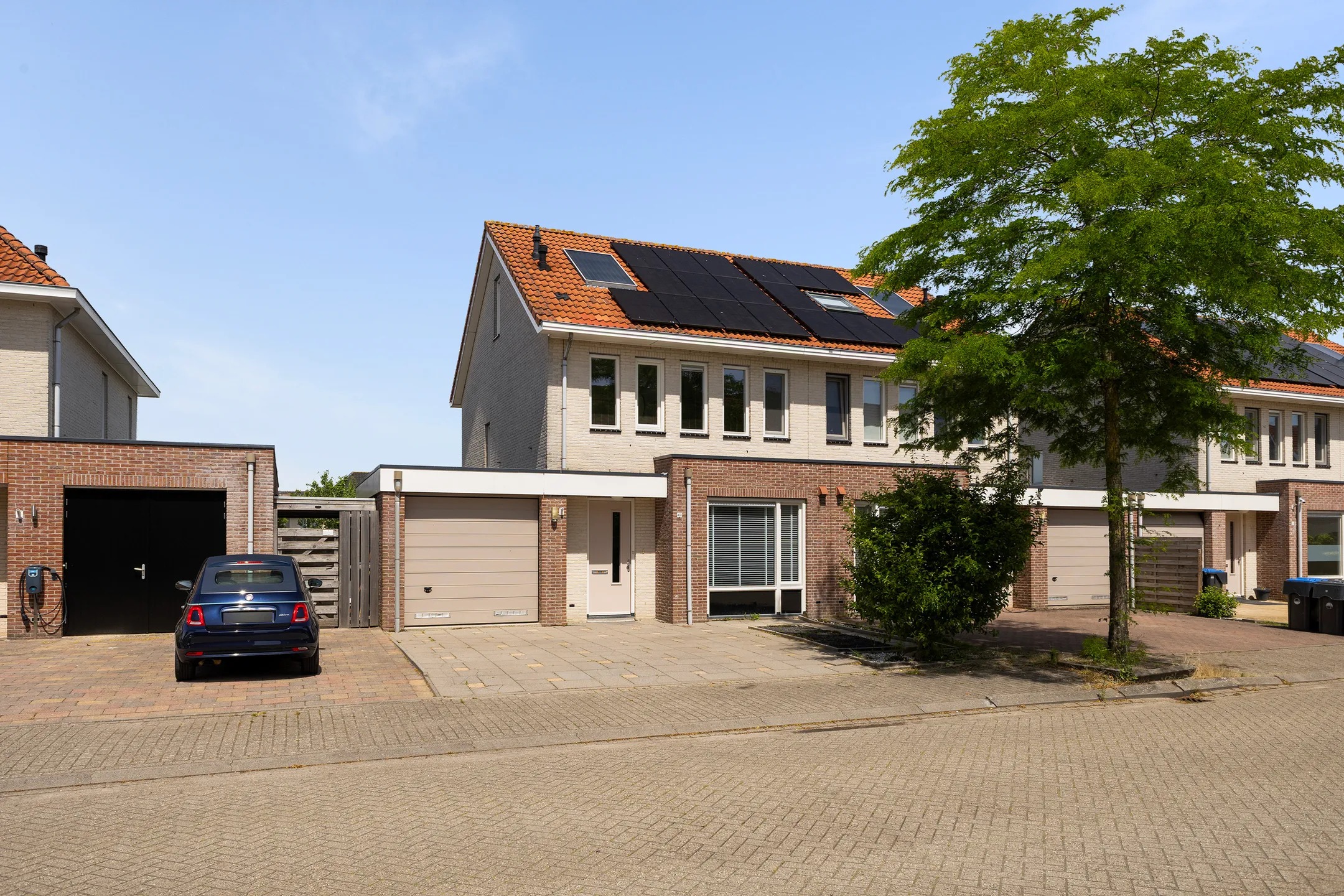 Geschakelde 2-onder-1-kapwoning Frouwesân 49 in Leeuwarden