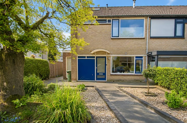 2-onder-1-kapwoning Pater Stormstraat 1 in Achterveld
