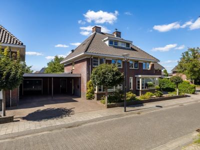 Eengezinswoning, geschakelde 2-onder-1-kapwoning De Lange Garde 67 in Warnsveld