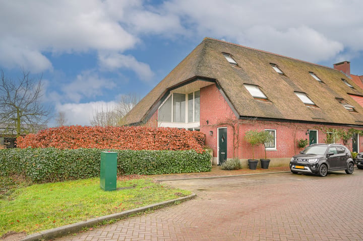 Hoekwoning Hambloksehof 1 in Aalst