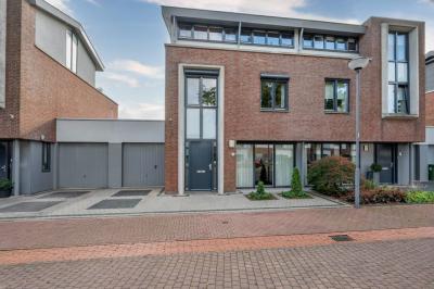Eengezinswoning, geschakelde 2-onder-1-kapwoning Regenboog 9 in Venlo