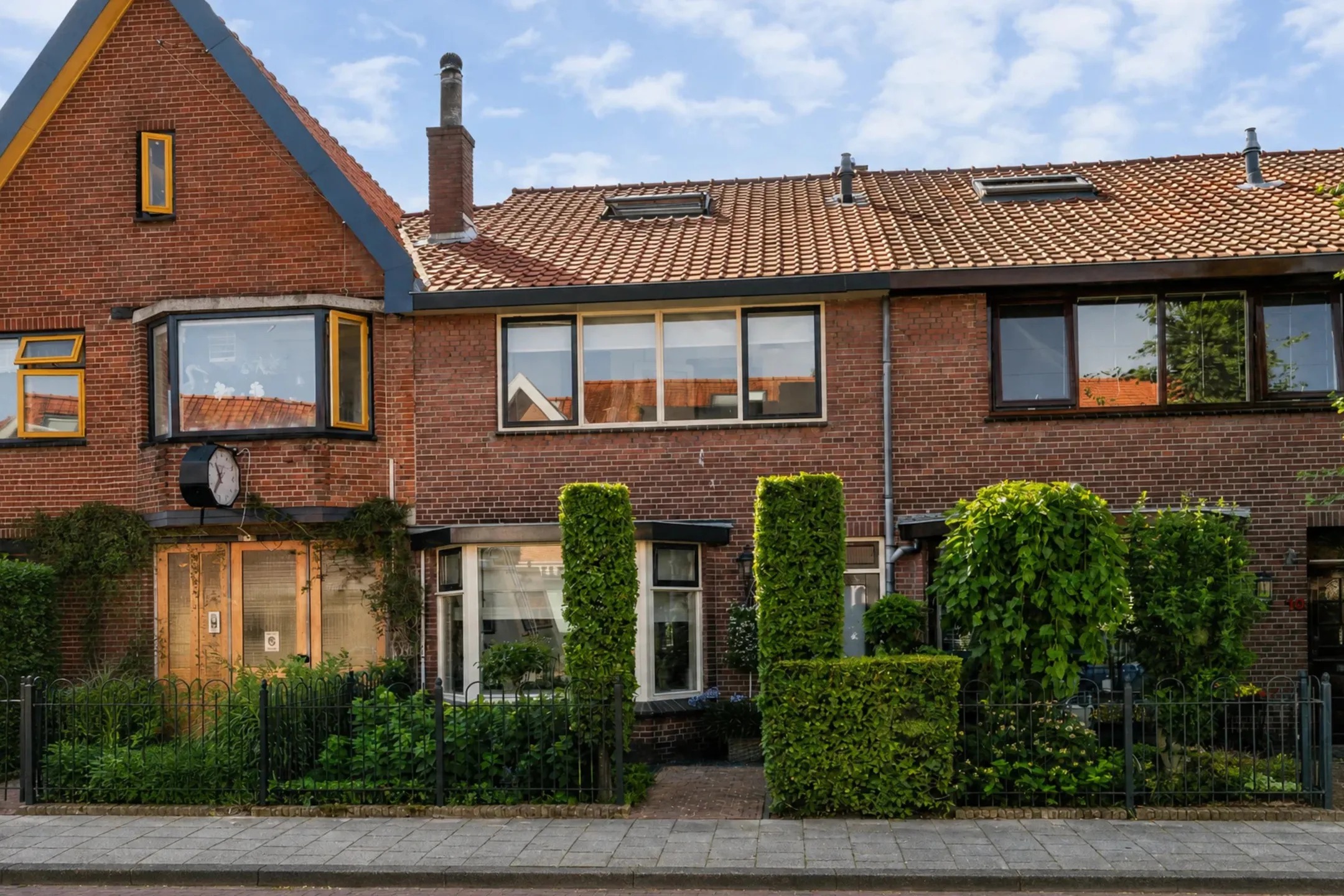 Tussenwoning Duiventorenstraat 12 in Naaldwijk