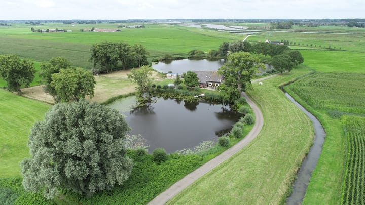 Woonboerderij Venedijk Zuid 1 in Kamperveen