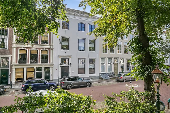 Benedenwoning Dam 10 in Middelburg