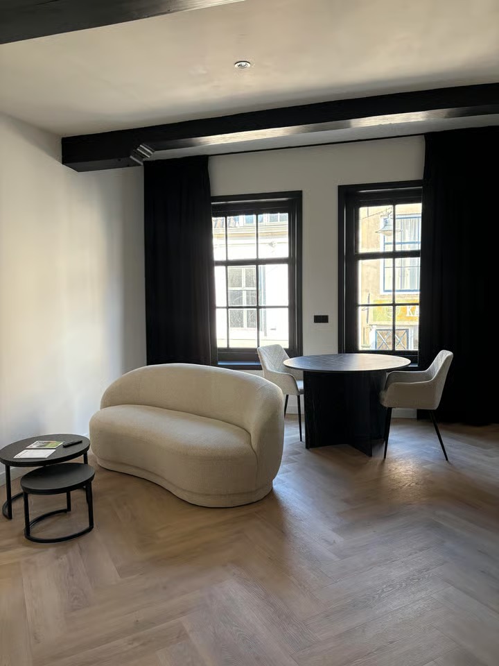 Bovenwoning Vlasmarkt 17 A in Middelburg