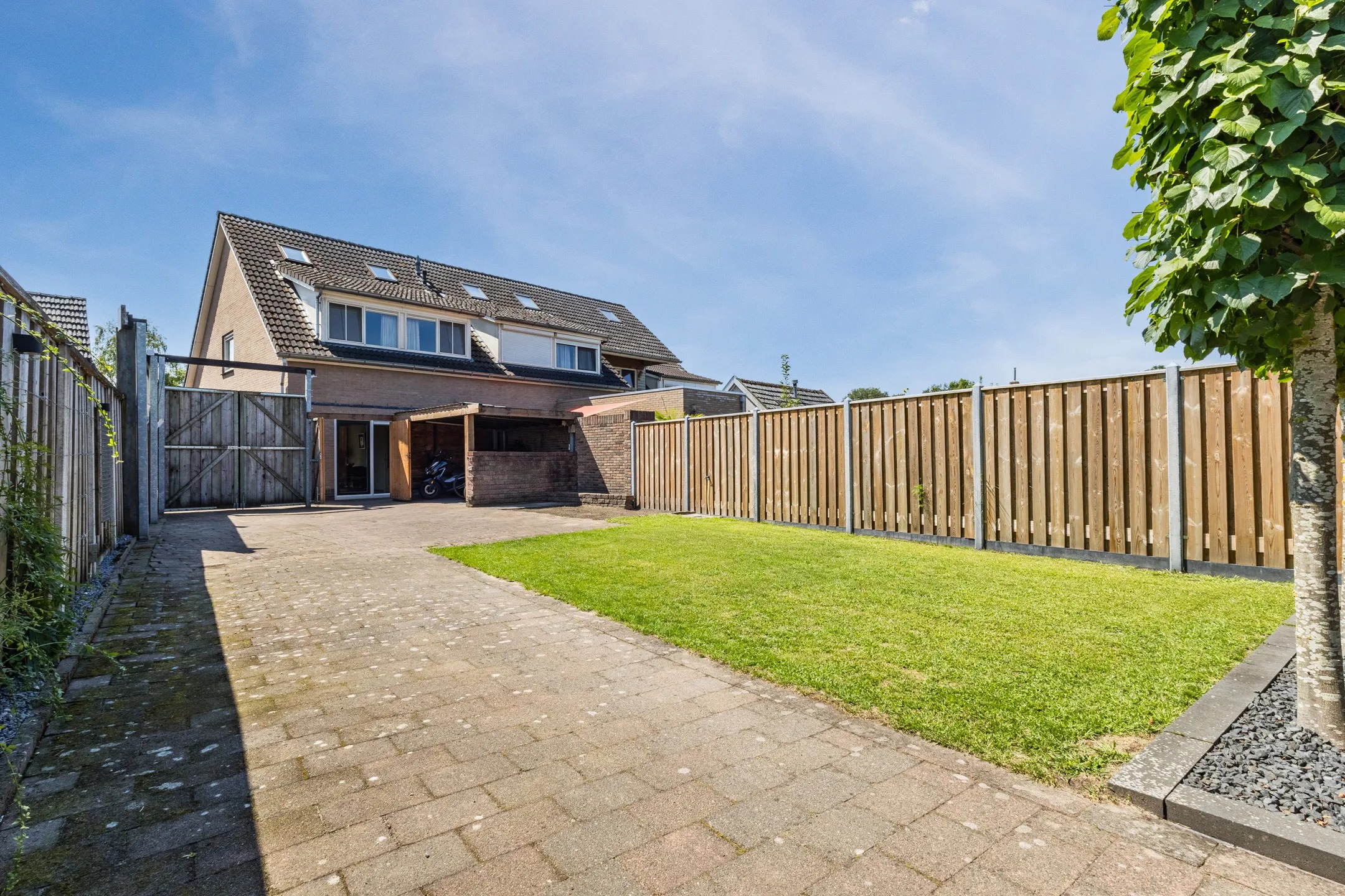 Hoekwoning Spoorstraat 36 in Ruurlo