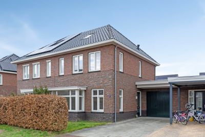 Eengezinswoning, 2-onder-1-kapwoning Spurrie 31 in Beilen