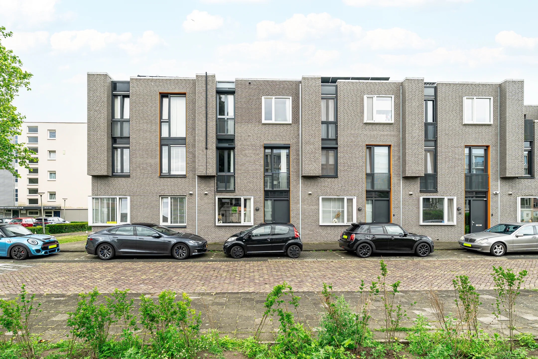 Tussenwoning Samuel Esmeijerstraat 203 in Vlaardingen