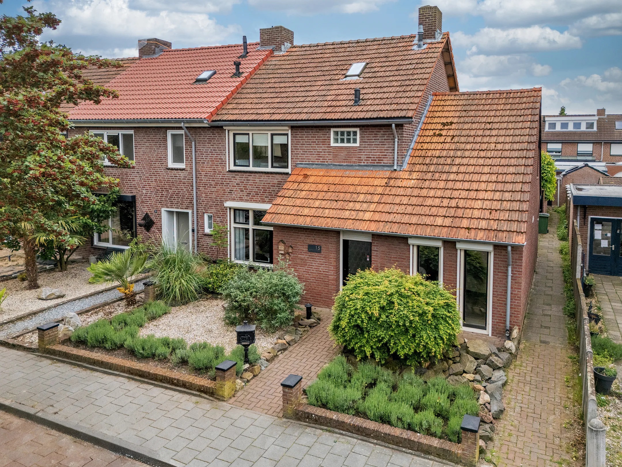 Hoekwoning Minister Goselinglaan 15 in Reuver