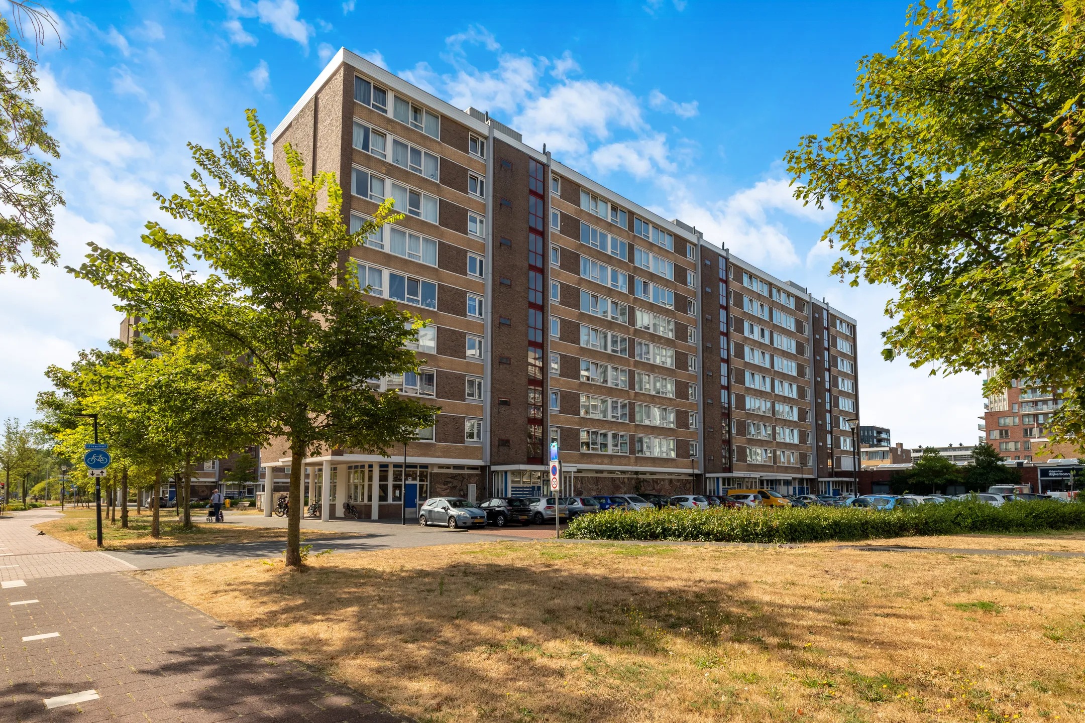 Portiekflat Uiverhof 142 in Beverwijk