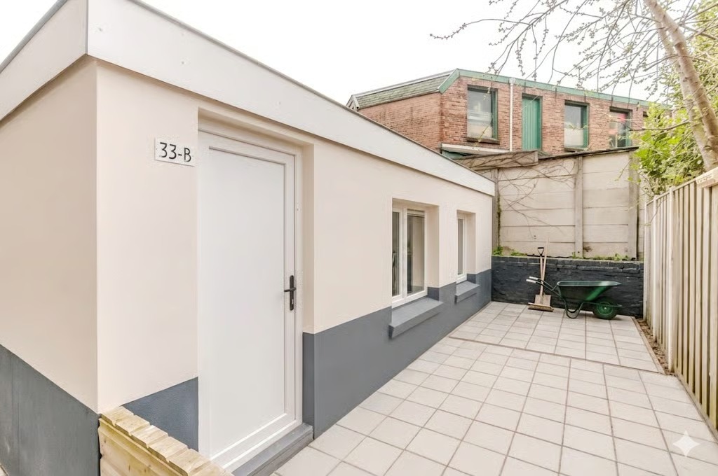 Benedenwoning Renbaanstraat 33 B in Den Haag
