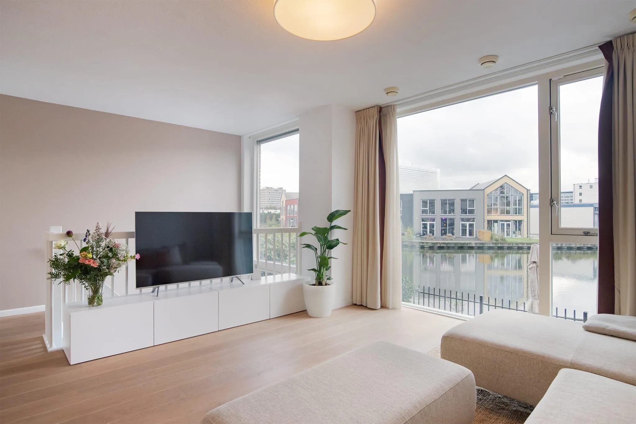Tussenwoning (drive-in woning) Prunuskade 44 Rijswijk