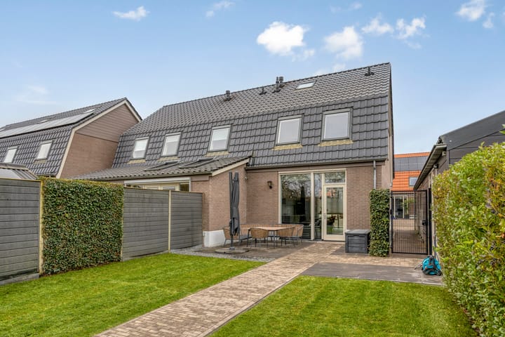 2-onder-1-kapwoning Evertshoeve 11 in Veghel