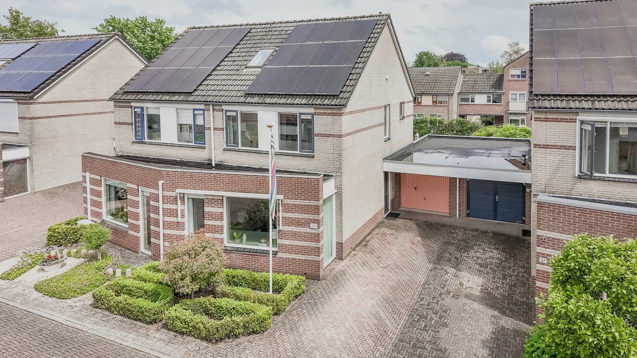 Geschakelde 2-onder-1-kapwoning De Mathaak 35 Apeldoorn