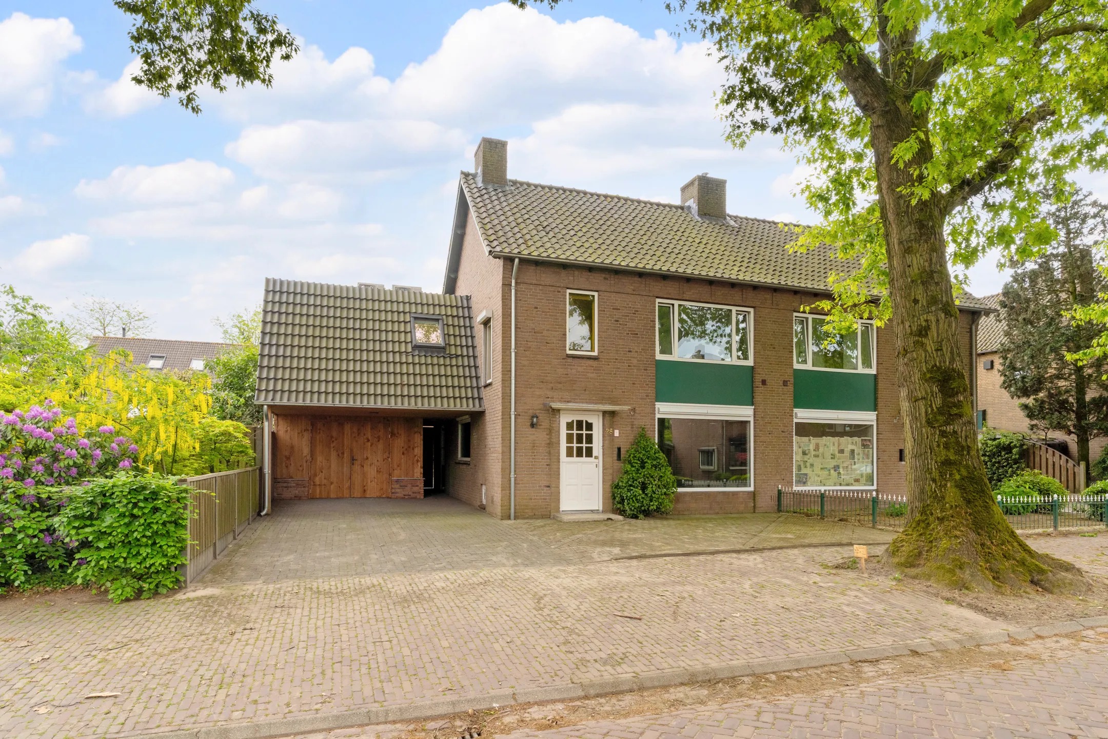 2-onder-1-kapwoning Veenstraat 28 in Molenschot