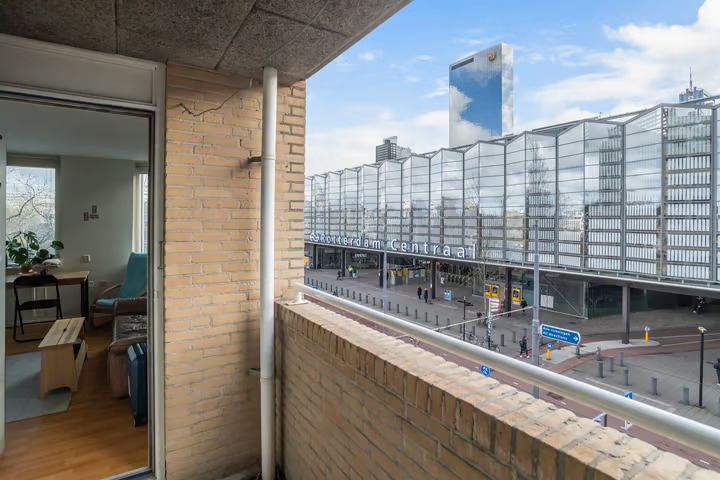 Portiekflat Spoorsingel 117 in Rotterdam