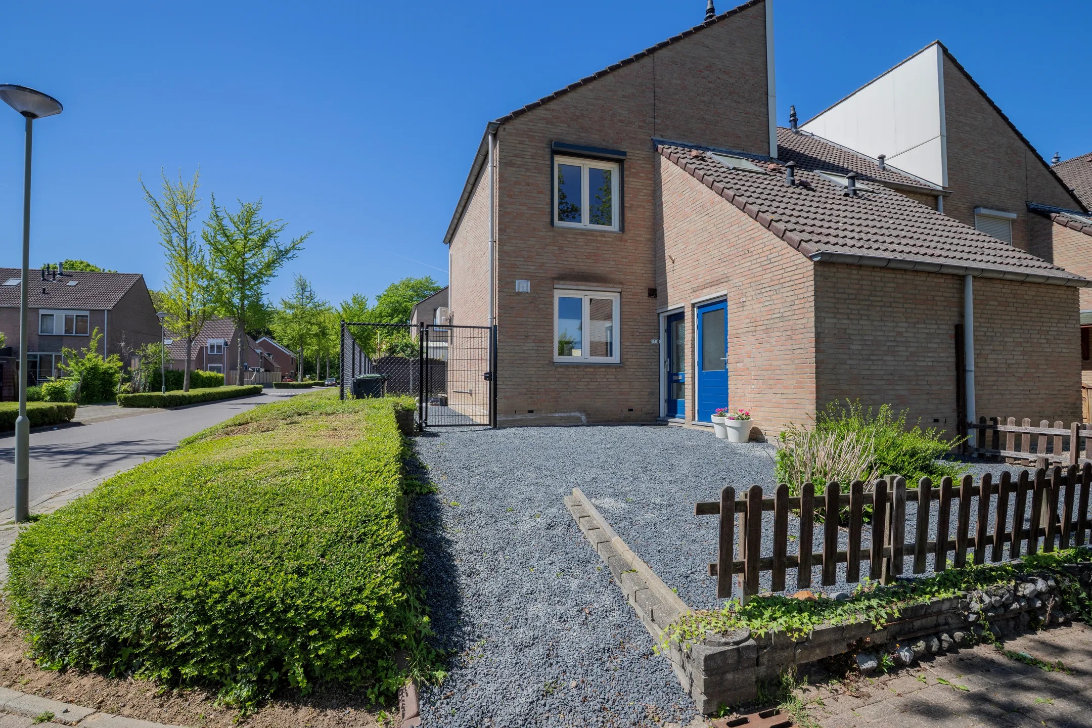 Hoekwoning Jekerstraat 1 in Geleen