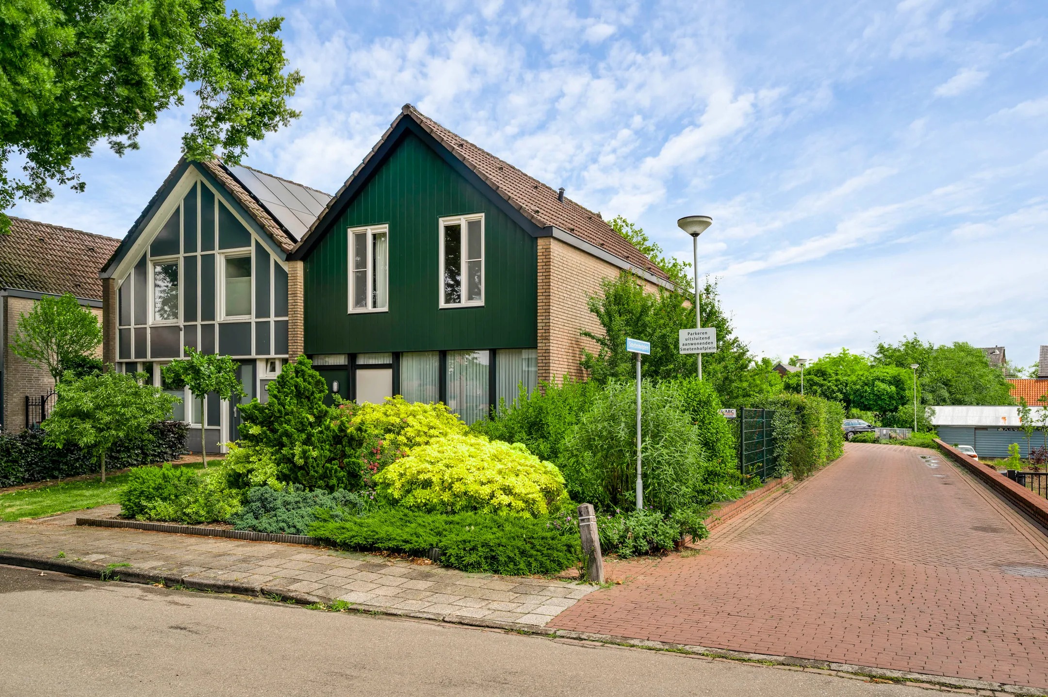 2-onder-1-kapwoning Baron van Aerdtlaan 11 in Lottum