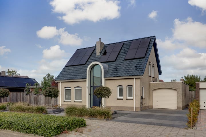 Eengezinswoning, vrijstaande woning Einsteinstraat 2 in Kruiningen